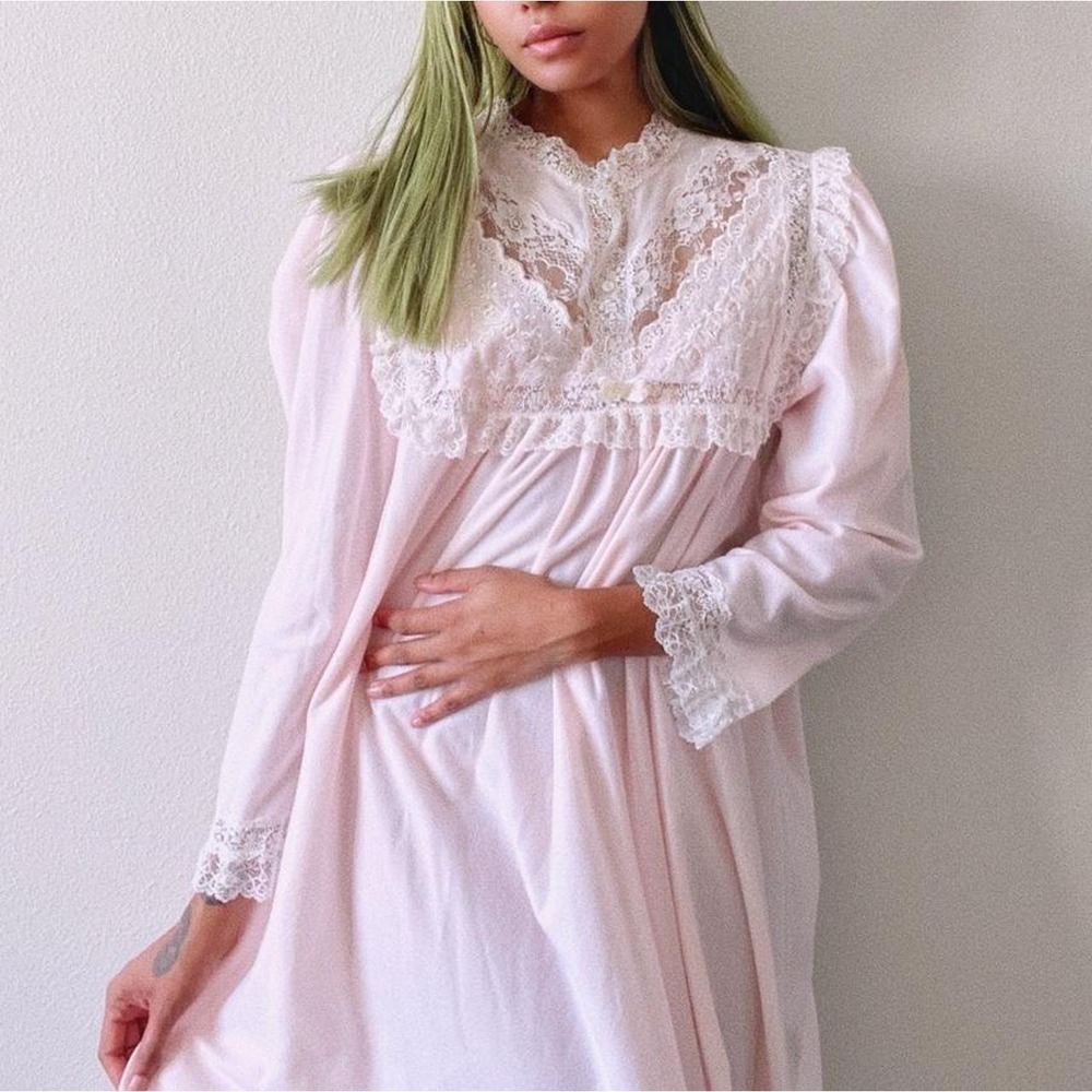 Christian Dior pink nightgown IGLWU